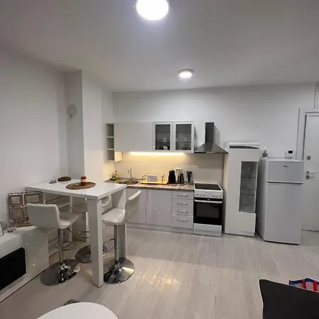 Center Lux Iv Belgrado