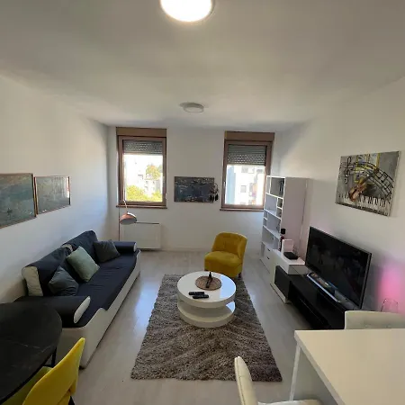 Center Lux Iv Belgrado