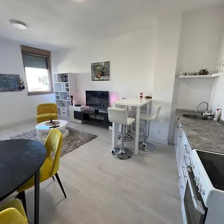 Center Lux Iv * Belgrado