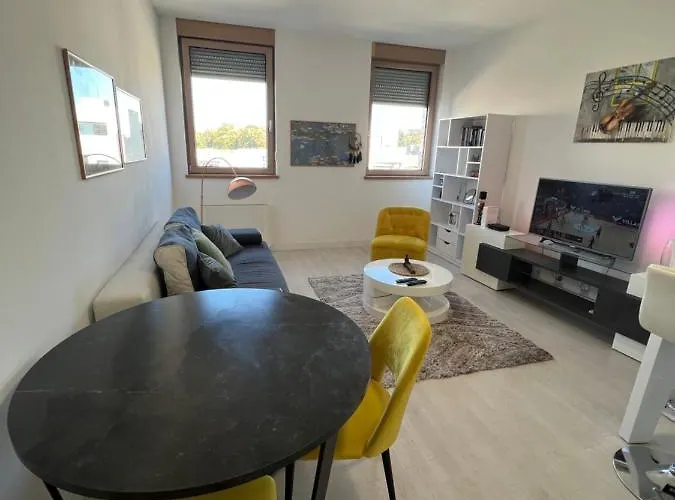 Center Lux Iv بلغراد